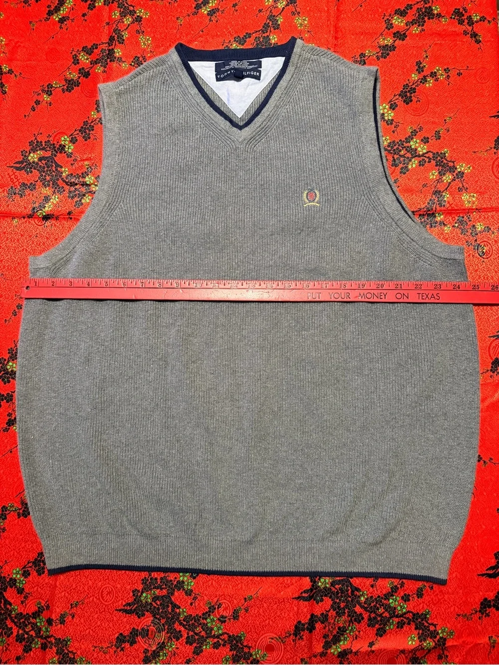 Tommy Hilfiger Gray Ribbed Vtg. Sweater vest w Contrast Trim